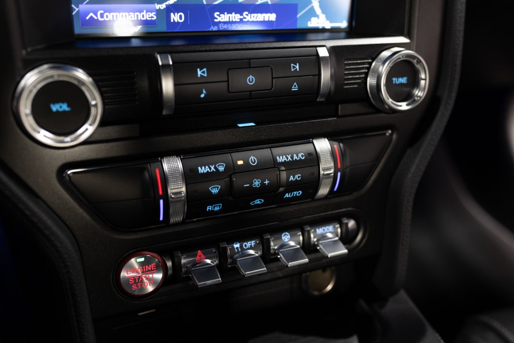 Mustang 2019 Grise Interieur 31