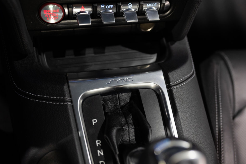 Mustang 2019 Grise Interieur 34