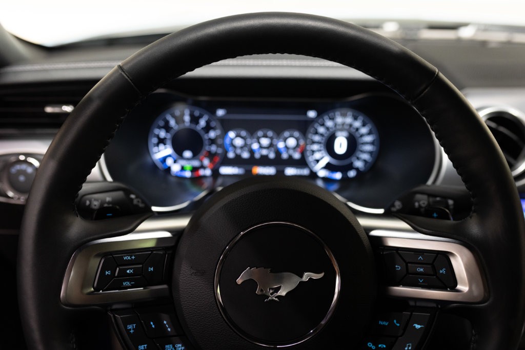 Mustang 2019 Grise Interieur 41