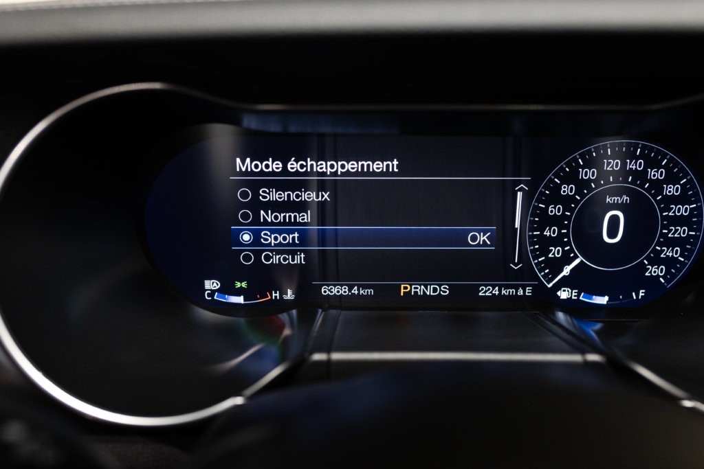 Mustang 2019 Grise Interieur 43