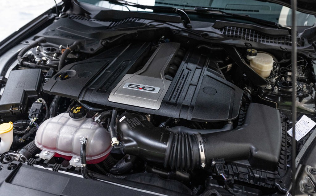 Mustang 2019 Grise Moteur 3
