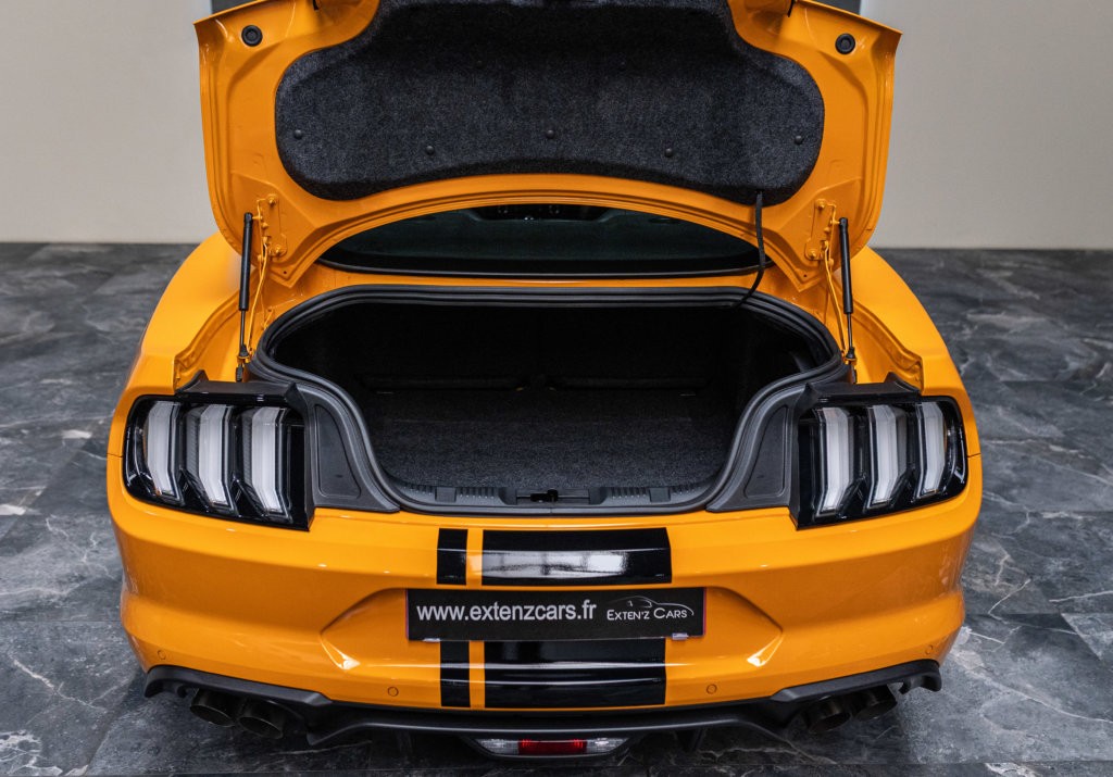Mustang Orange 2019 Coffre