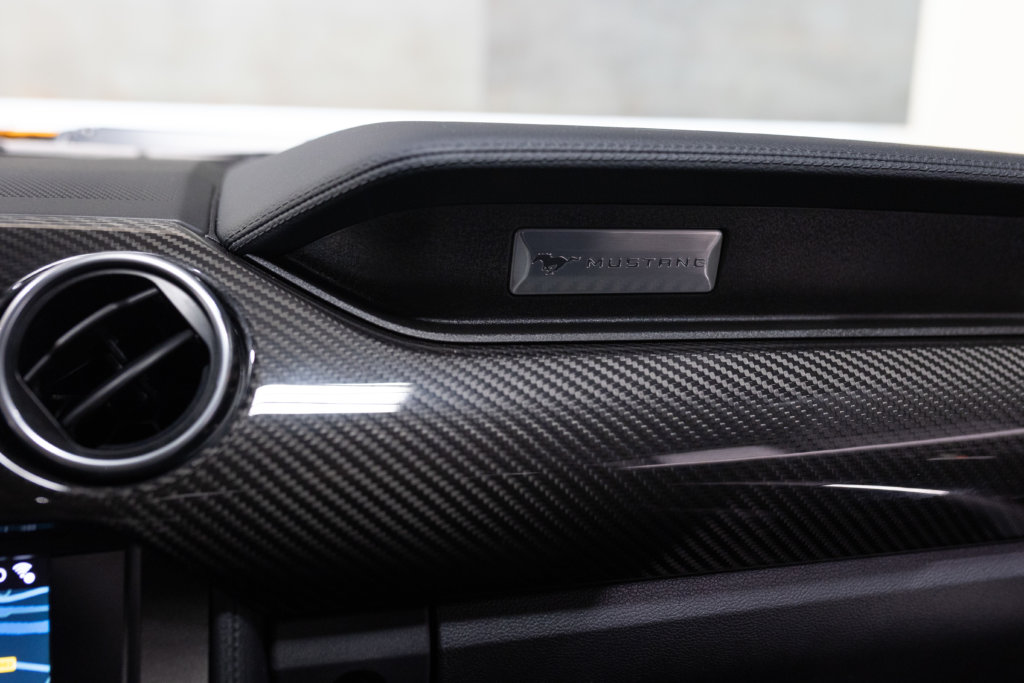 Mustang Orange 2019 Interieur 27