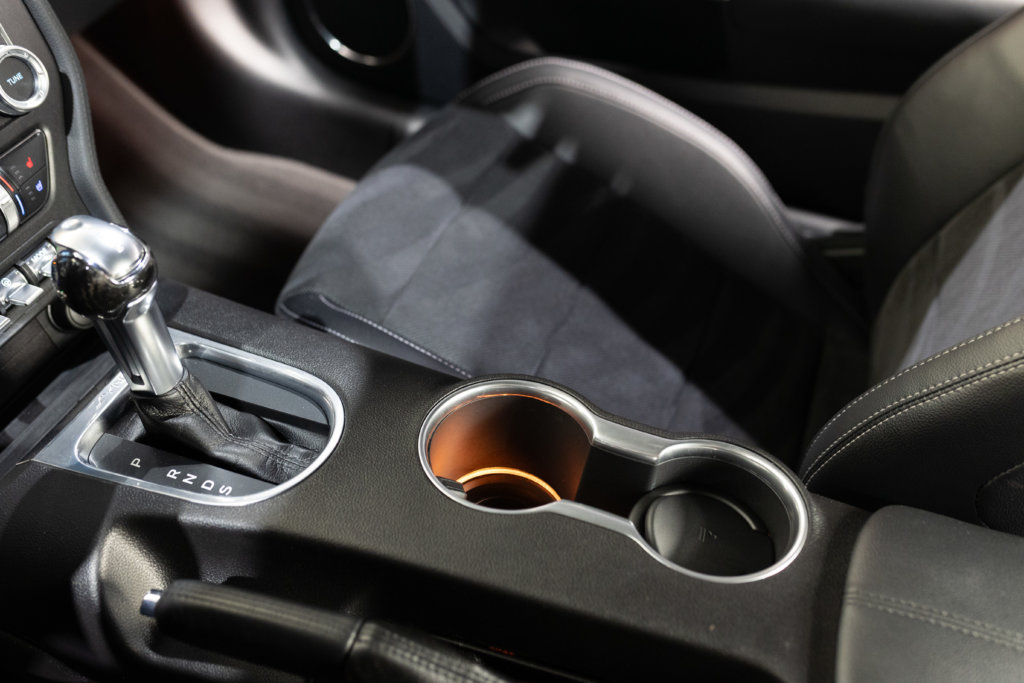 Mustang Orange 2019 Interieur 37