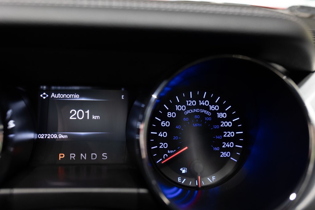 Mustang Rouge Black Shadow Interieur 23