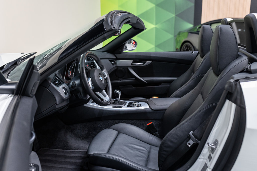 Z4 Blanche 23i Interieur