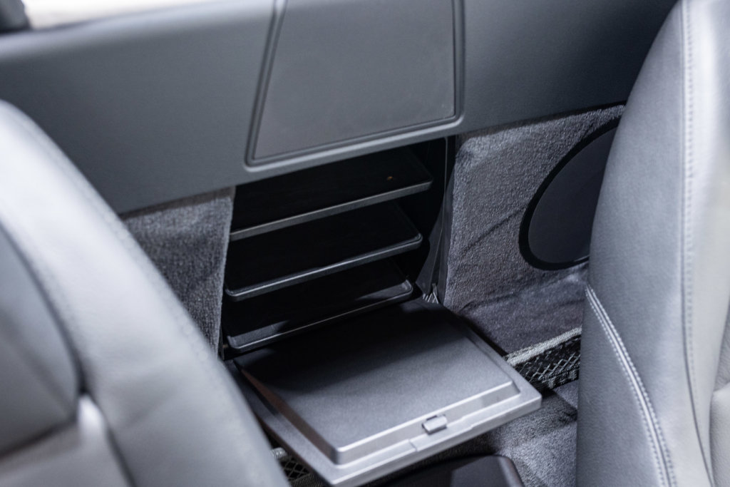 Z4 Blanche 23i Interieur 18