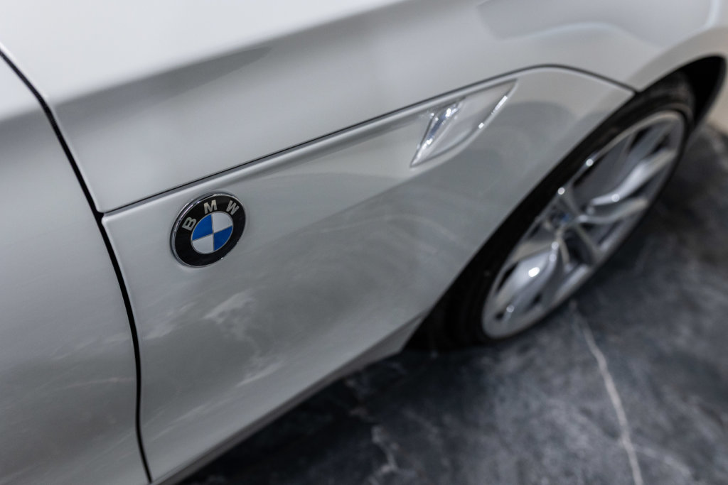 Z4 Blanche 23i Interieur 20