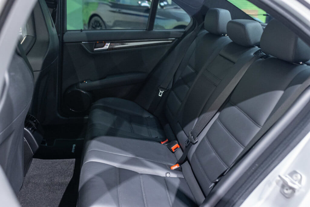 C63 Grise Japon 2 Interieur 22