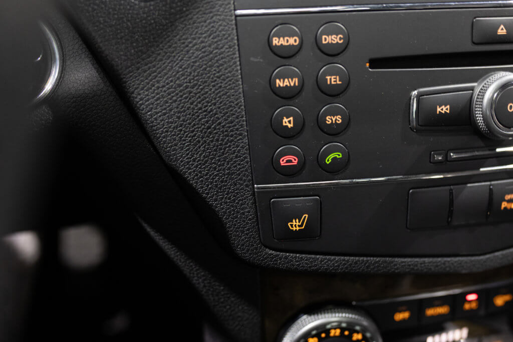 C63 Grise Japon 2 Interieur 41