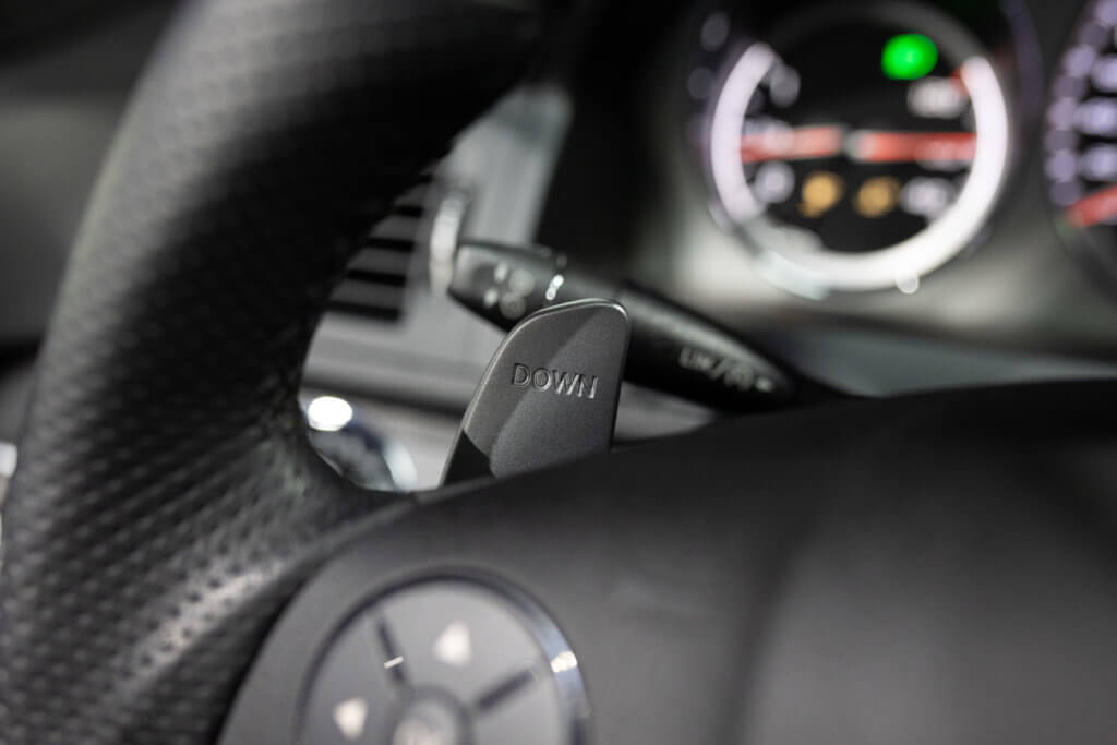 C63 Grise Japon 2 Interieur 50
