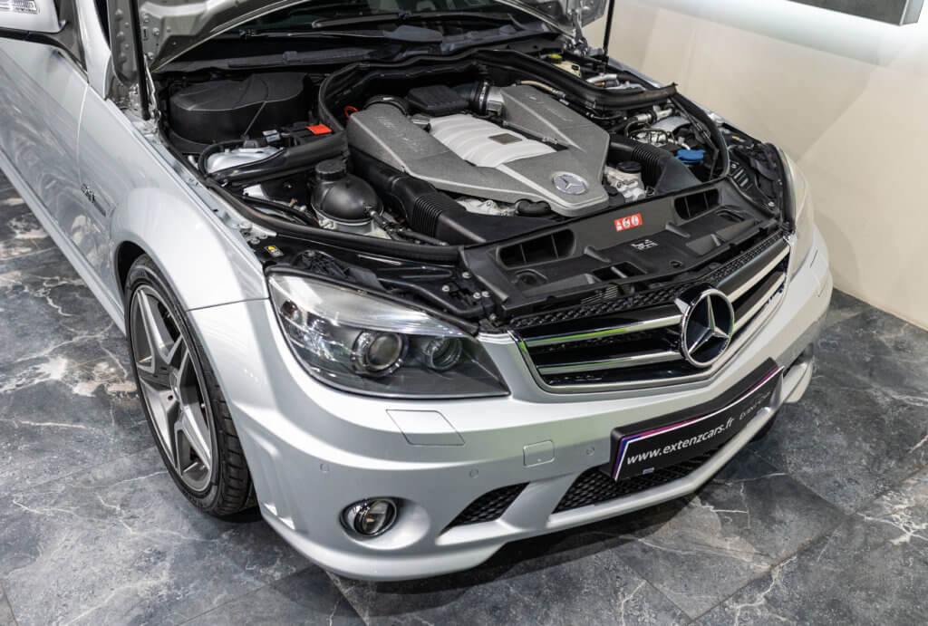 C63 Grise Japon 2 Moteur
