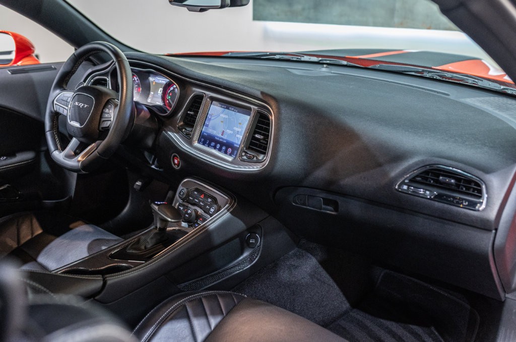 Dodge Challenger HellCat Interieur 10