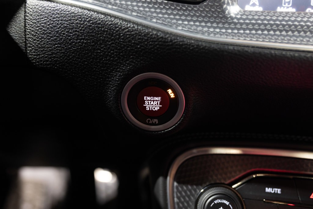Dodge Challenger HellCat Interieur 32