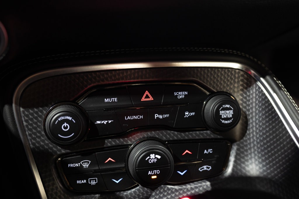 Dodge Challenger HellCat Interieur 33