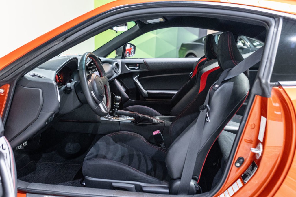 GT86 Orange Interieur