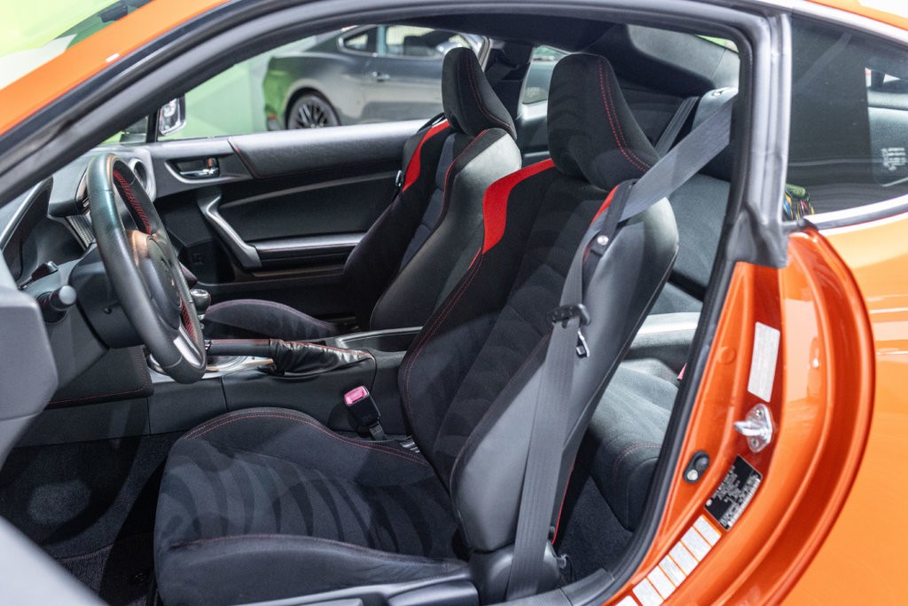 GT86 Orange Interieur 2
