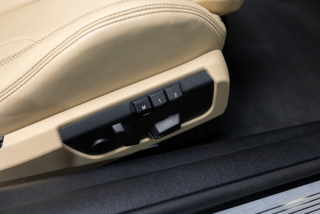 M6 Cabriolet Competition Interieur 10