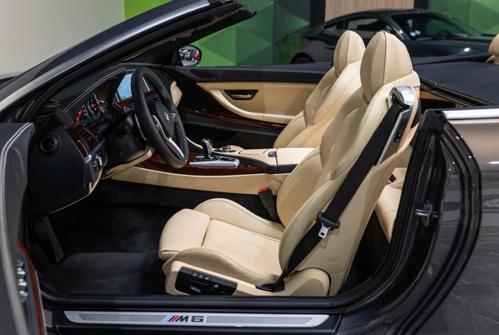 M6 Cabriolet Competition Interieur
