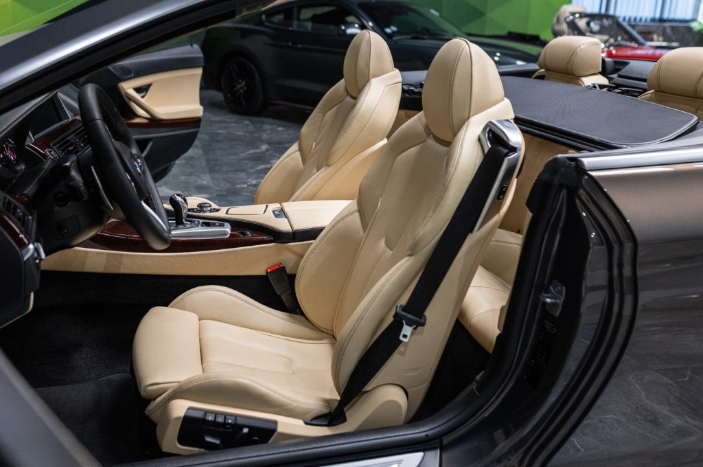 M6 Cabriolet Competition Interieur 16