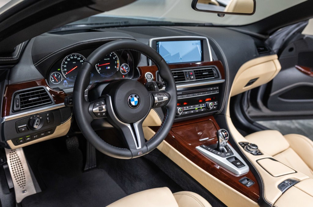 M6 Cabriolet Competition Interieur 17