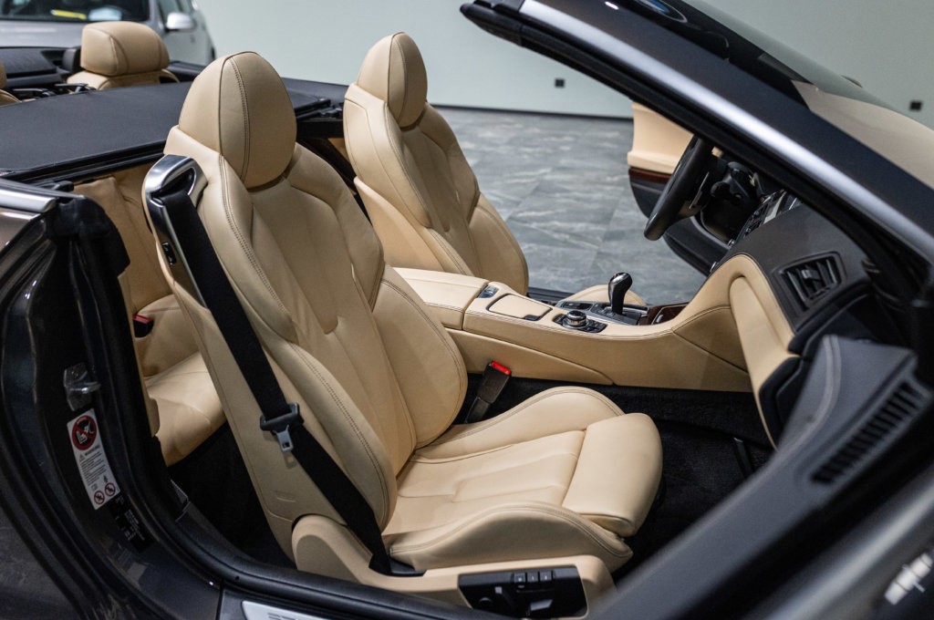 M6 Cabriolet Competition Interieur 20