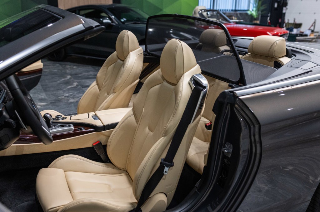 M6 Cabriolet Competition Interieur 23