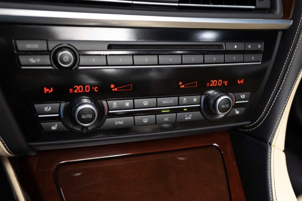 M6 Cabriolet Competition Interieur 32