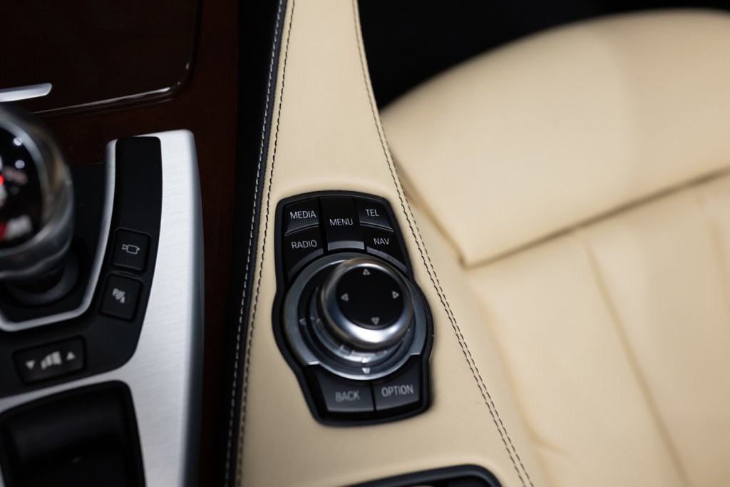 M6 Cabriolet Competition Interieur 37
