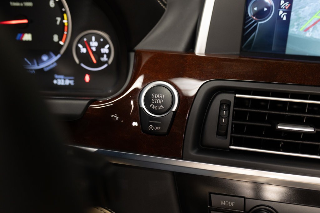 M6 Cabriolet Competition Interieur 45
