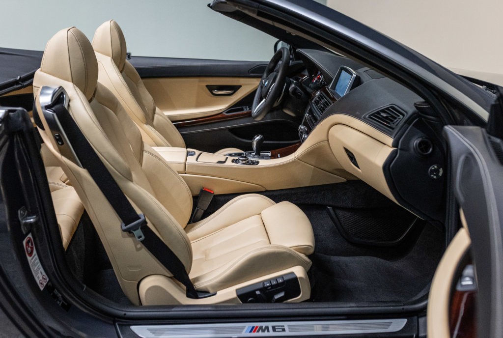 M6 Cabriolet Competition Interieur 6