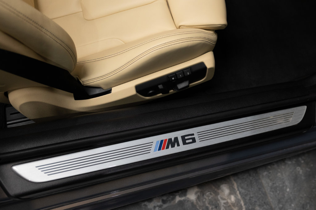 M6 Cabriolet Competition Interieur 8