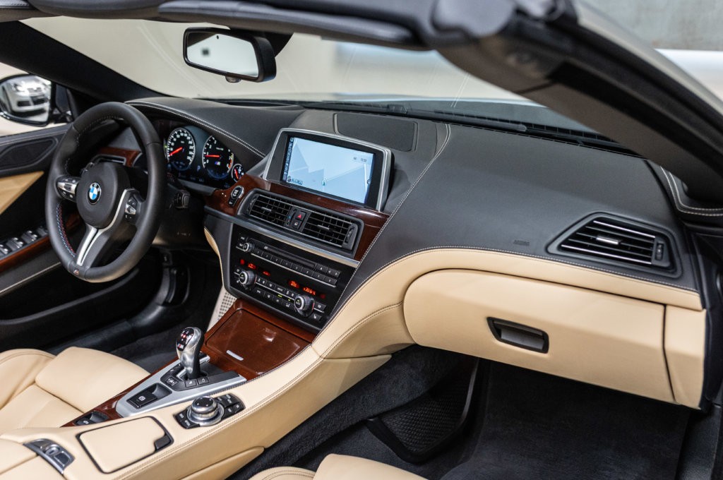 M6 Cabriolet Competition Interieur 9