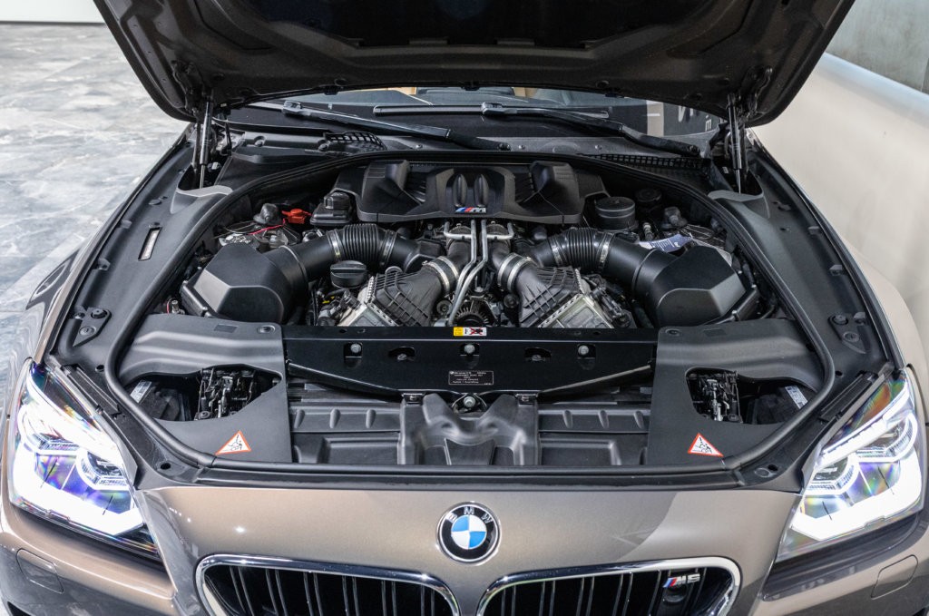 M6 Cabriolet Competition Moteur 2