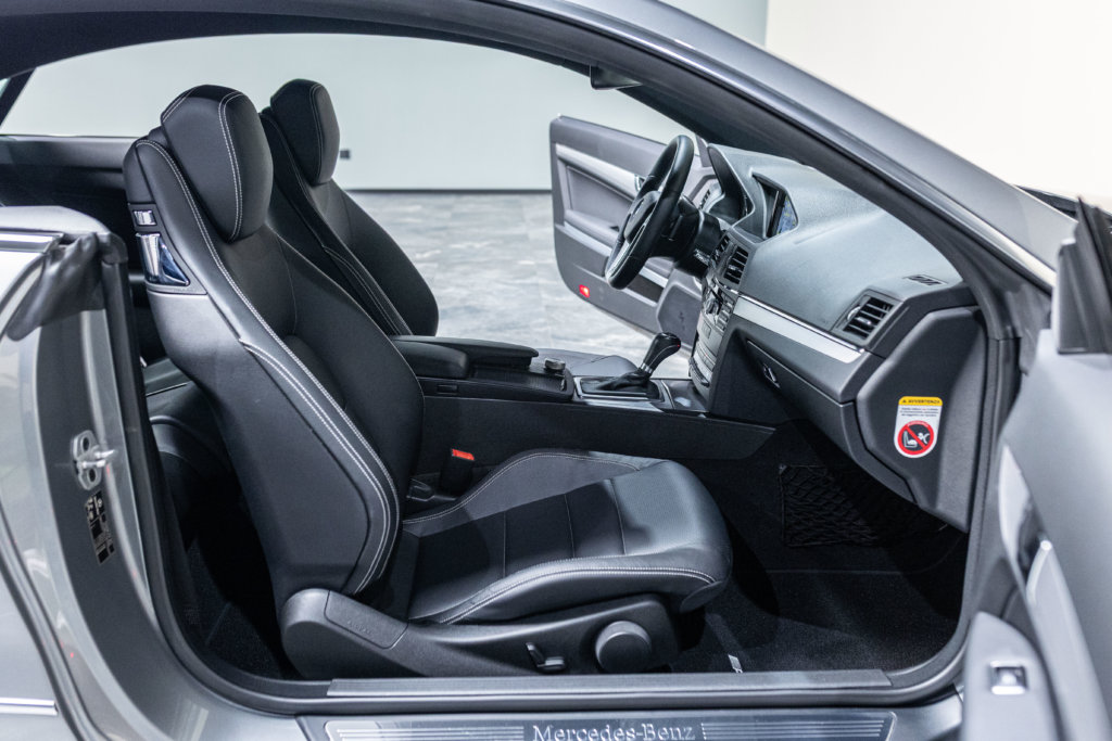 Mercedes E350 Grise Interieur 13
