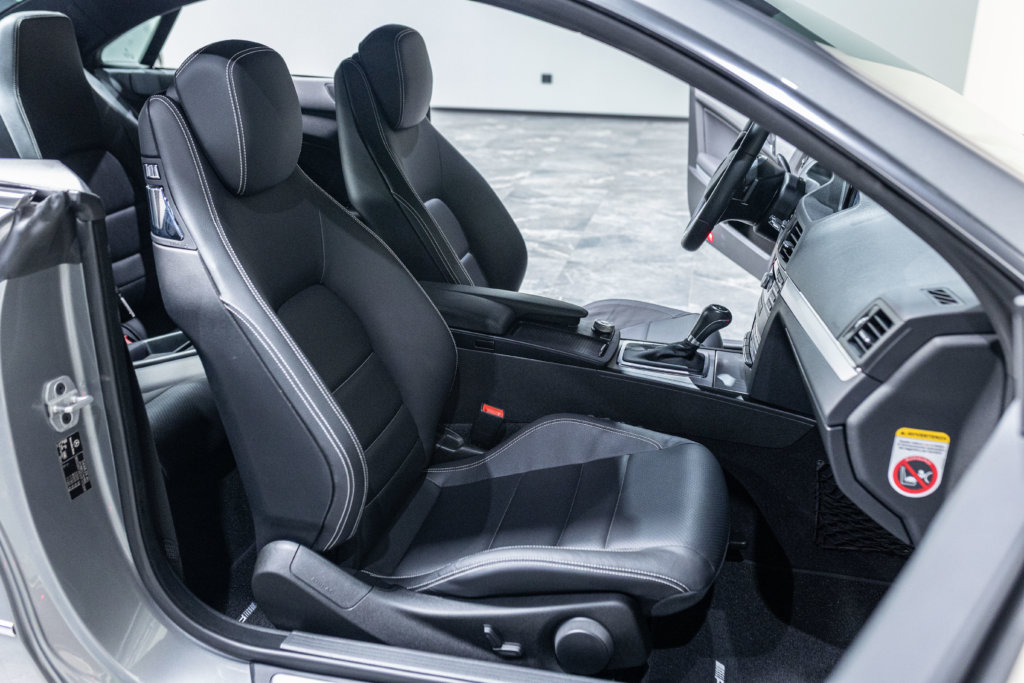 Mercedes E350 Grise Interieur 14