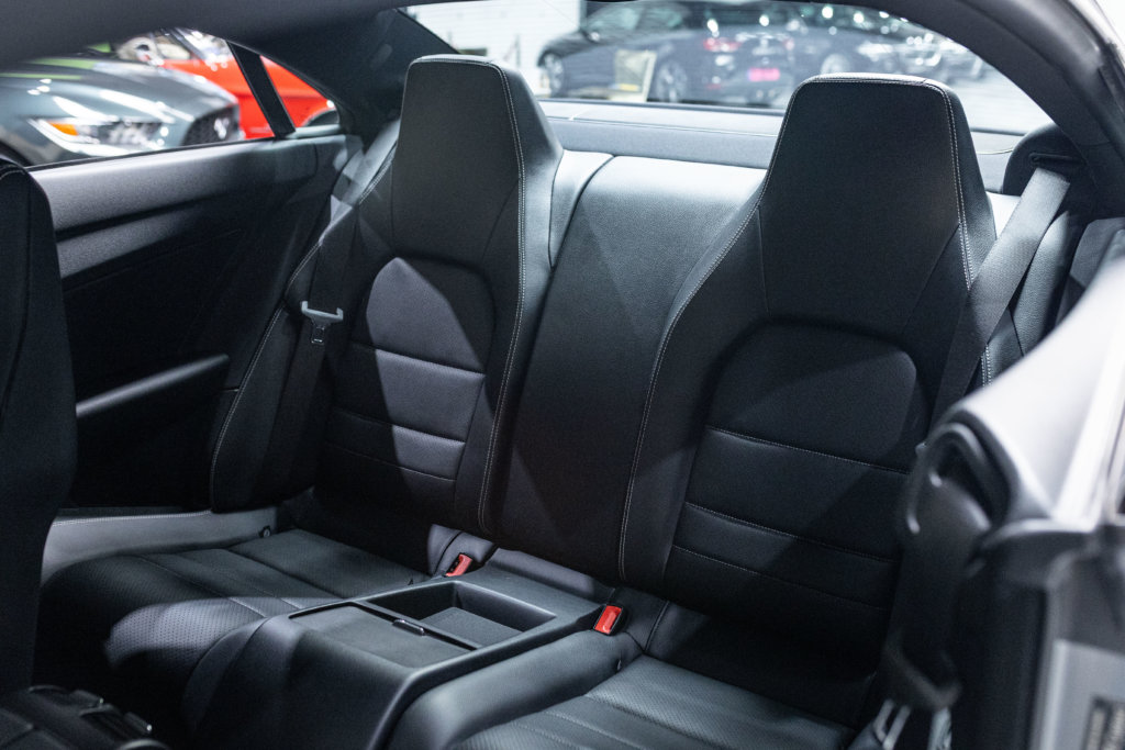 Mercedes E350 Grise Interieur 17