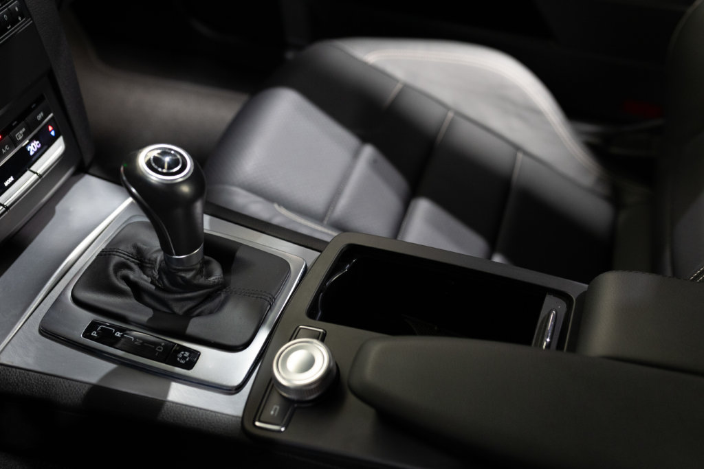 Mercedes E350 Grise Interieur 34