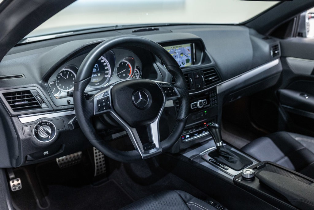 Mercedes E350 Grise Interieur 5