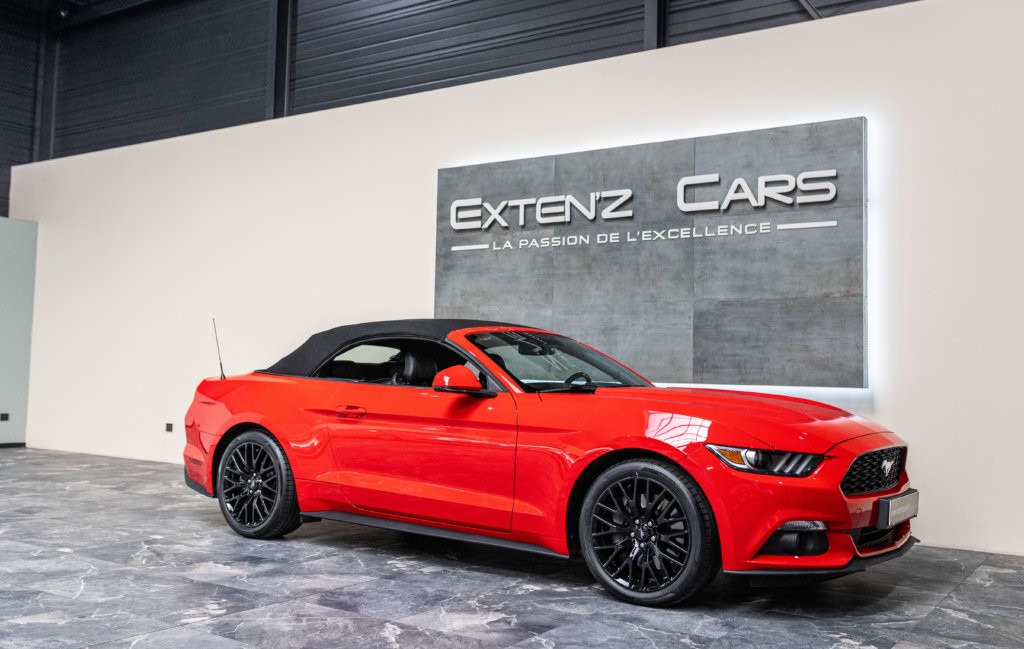 Mustang Rougre Cab Sync 2 Meca 3-4 capot