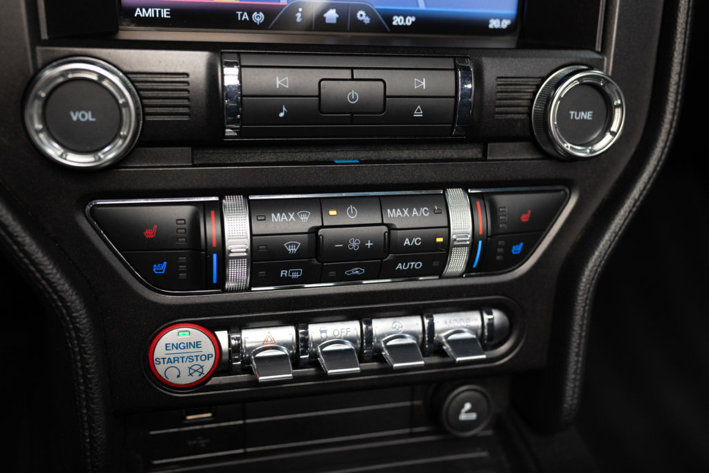 Mustang Rougre Cab Sync 2 Meca Interieur 30