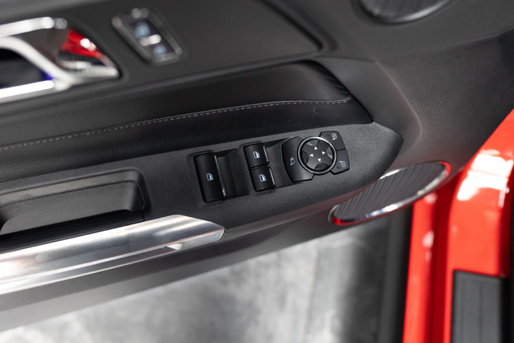Mustang Rougre Cab Sync 2 Meca Interieur 4