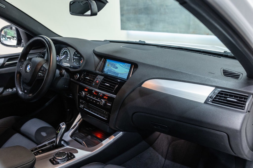 X4d Blanc Interieur 10