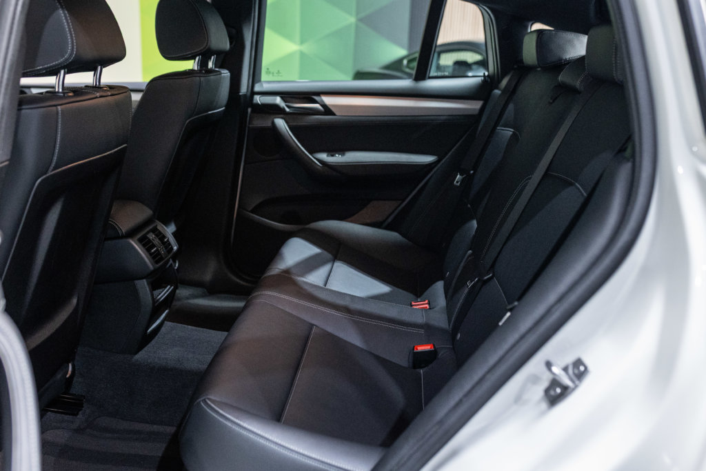 X4d Blanc Interieur 21
