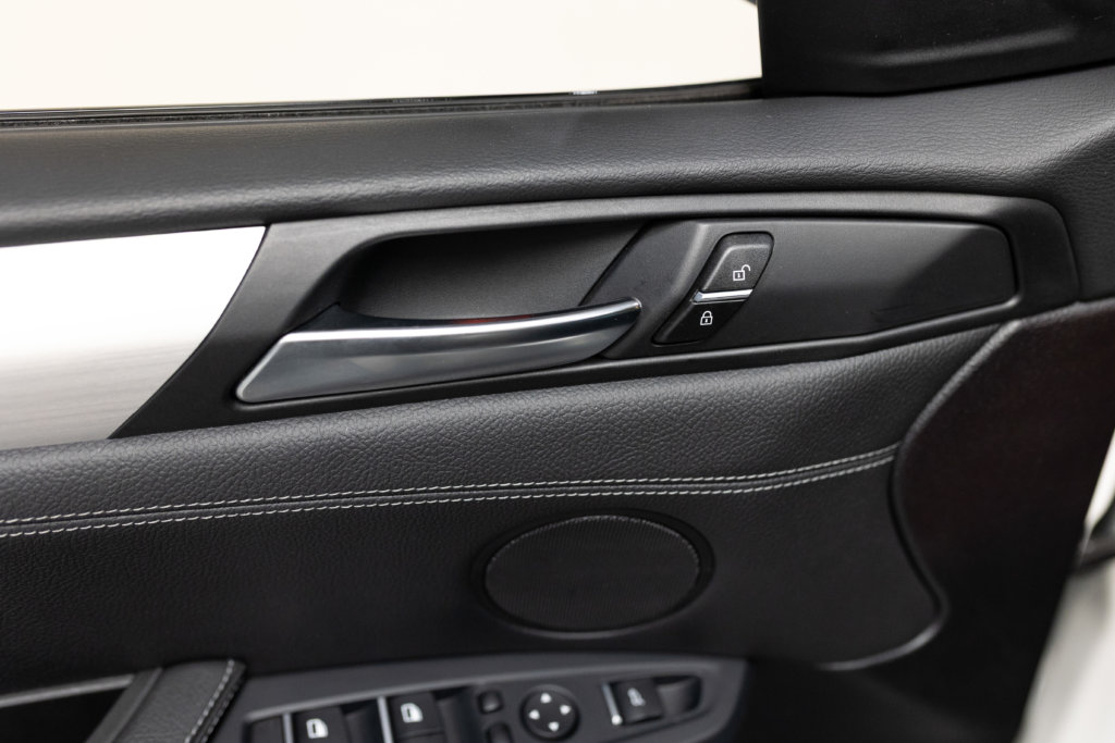 X4d Blanc Interieur 5