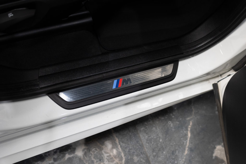 X4d Blanc Interieur 9