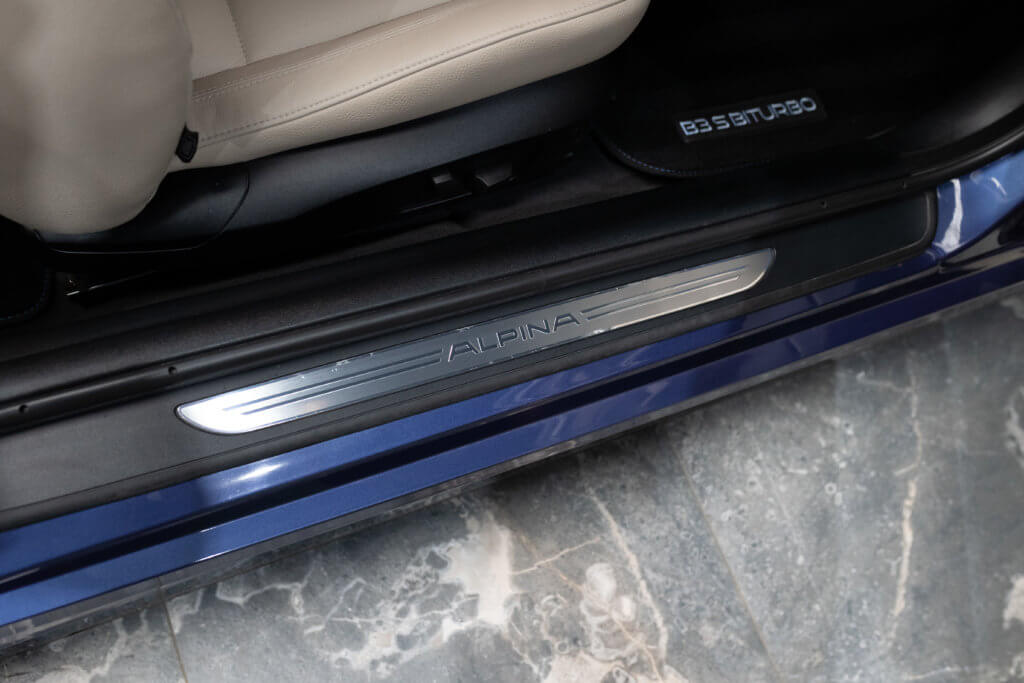 Alpina B3S Bi Turbo Bleu Interieur 10