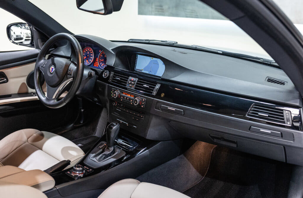 Alpina B3S Bi Turbo Bleu Interieur 11