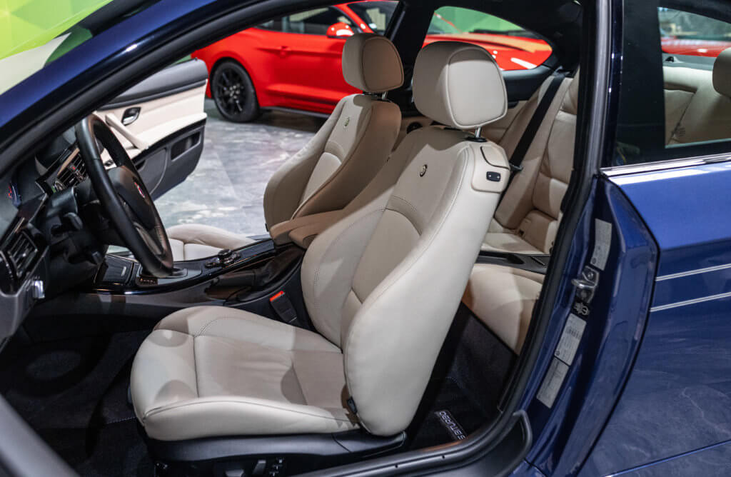 Alpina B3S Bi Turbo Bleu Interieur 19