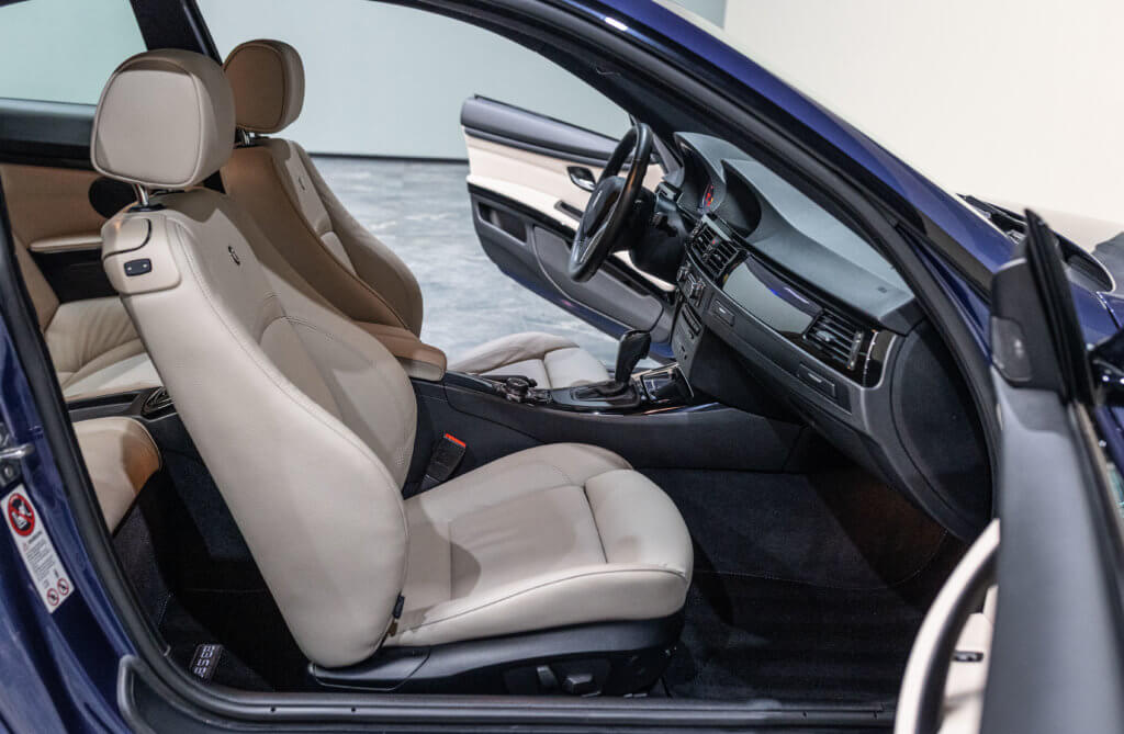 Alpina B3S Bi Turbo Bleu Interieur 21